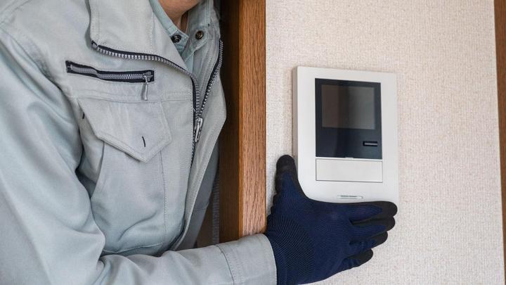 Professionnel à confier l’installation d’interphones et de visiophones